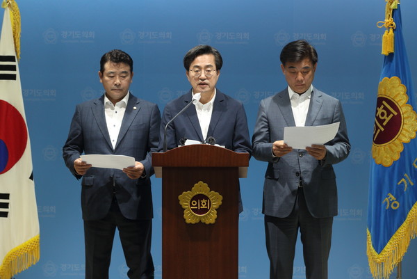 김 후보는 22일 오전 경기도의회 브리핑룸에서 부동산 관련 기자회견을 열었다. (사진=김동연후보 페이스북)